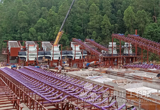 廣東云浮三臺(tái)6X制砂機(jī)安裝現(xiàn)場(chǎng)