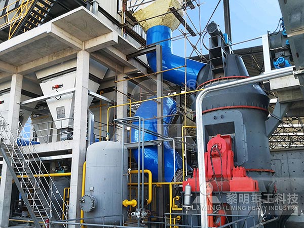 LM立式磨粉機(jī)生產(chǎn)現(xiàn)場(chǎng)