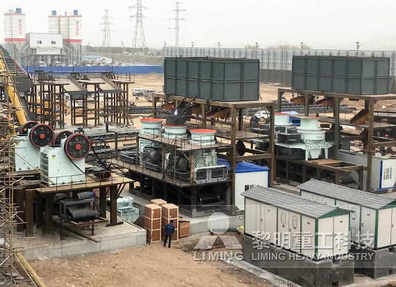 客戶來廠參觀 陜西寶雞河卵石制砂生產線